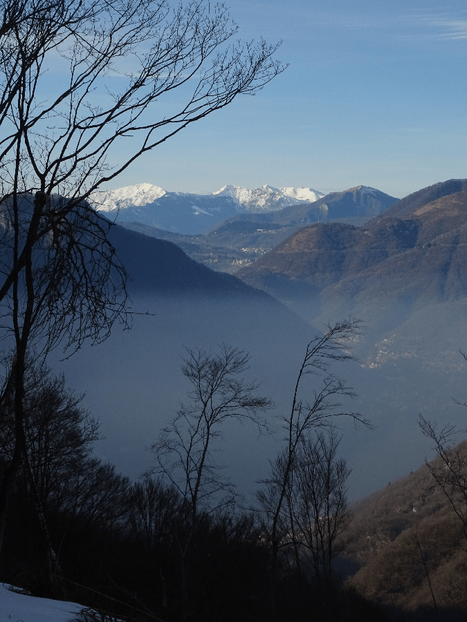 Nesso mist lake Como