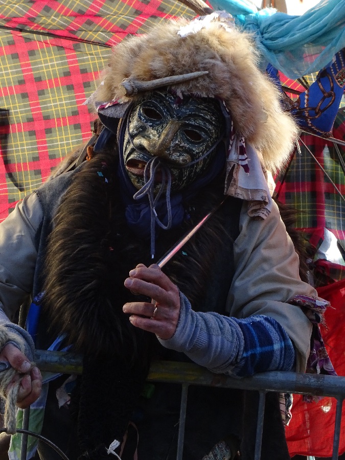 Brut mask rags carnival