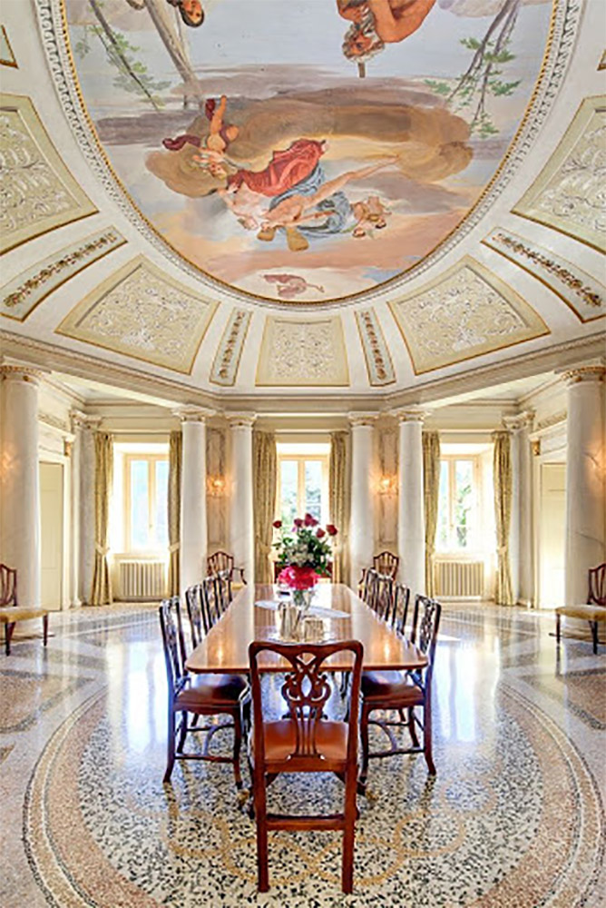 interno villa passalacqua