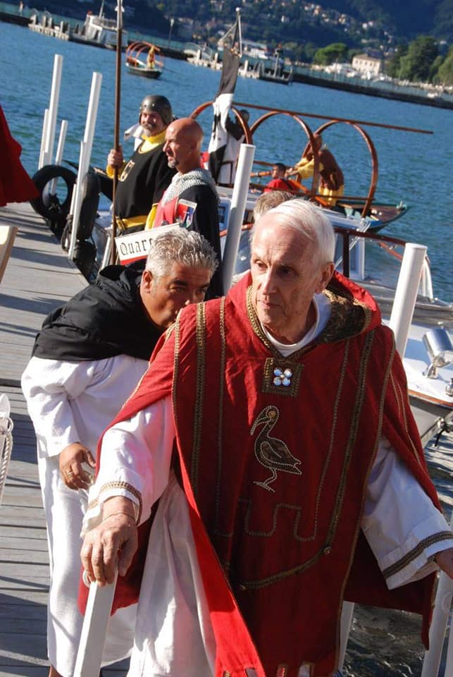 barbarossa arrives in Como